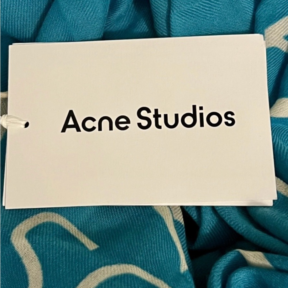 Acne Blue Home Accent